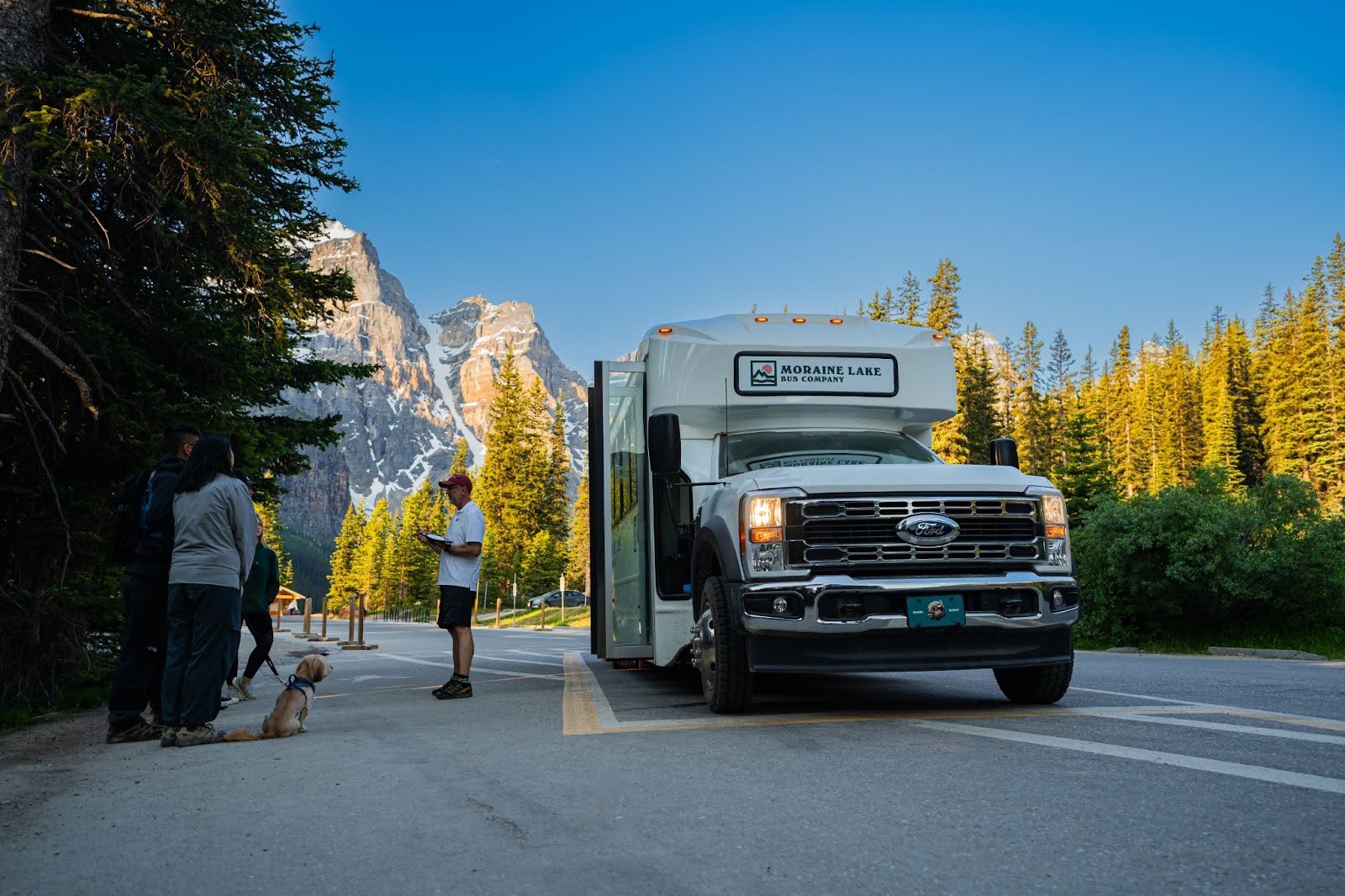 Moraine Lake Bus Company 