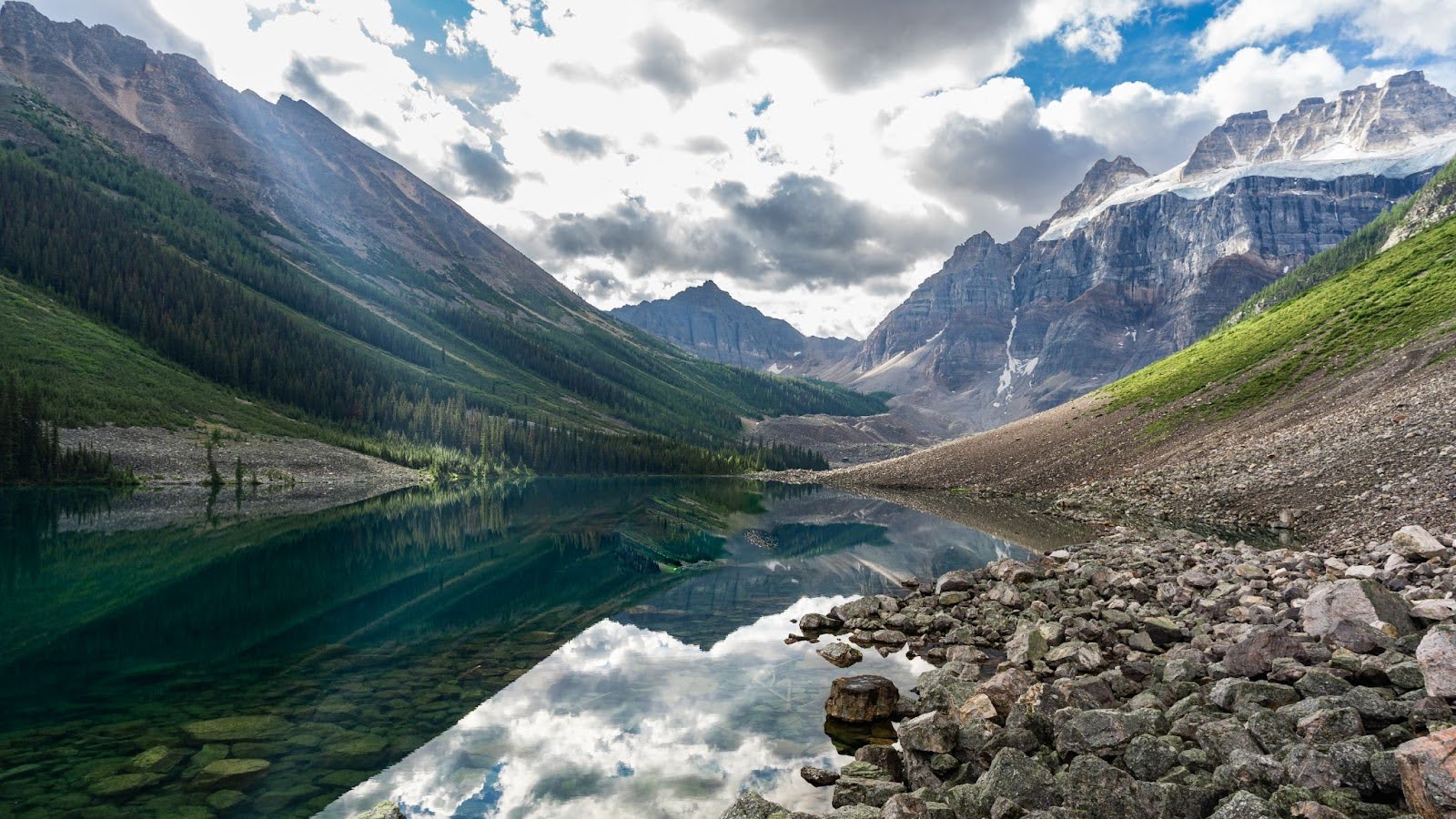 Consolation Lakes Trail